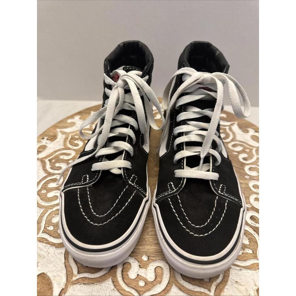 Vans Off The Wall Black Skateboard Sneakers Size 6.5 Men’s Size 8 Women’s